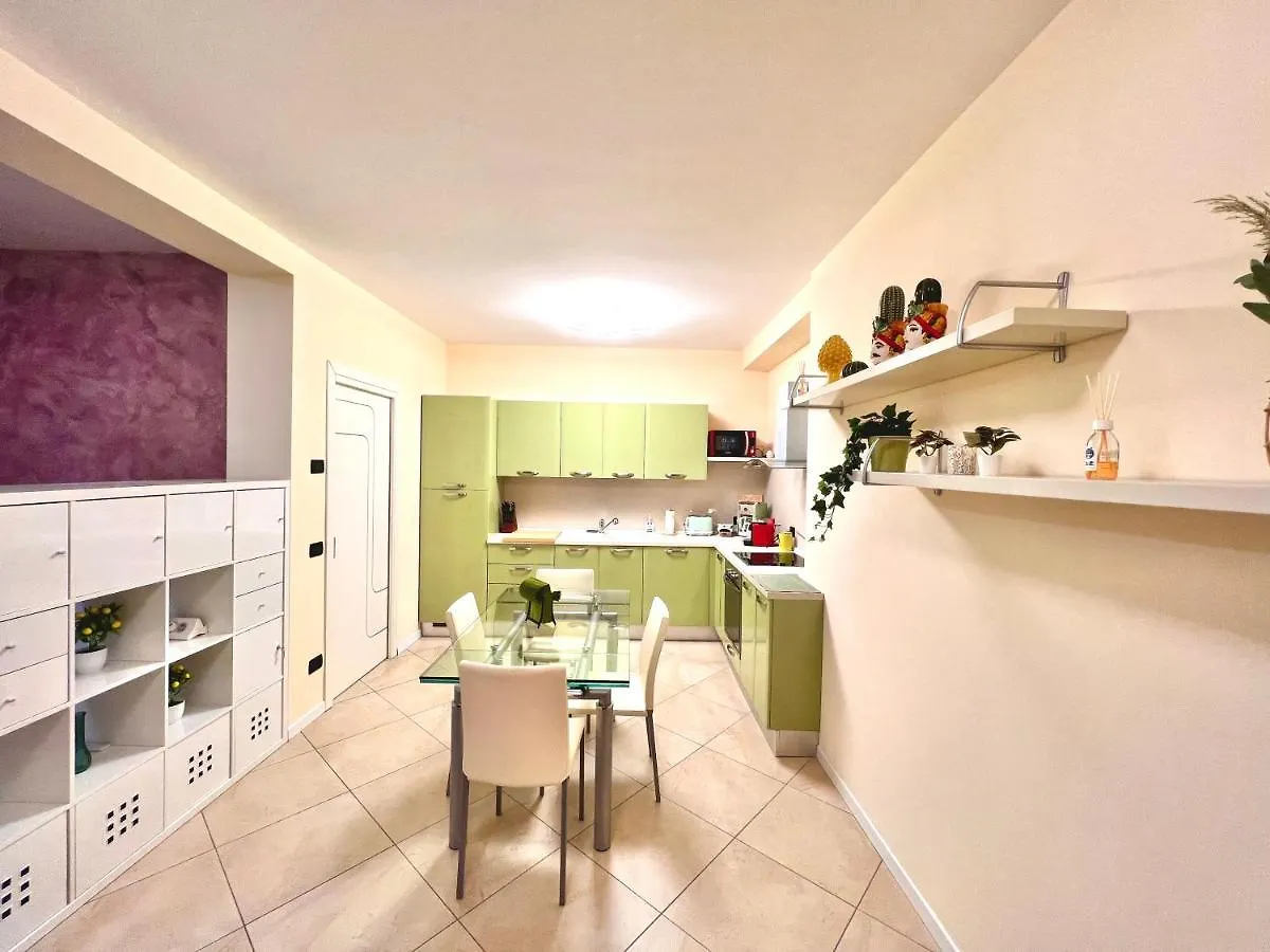 Appartamento Limone Downtown Limone sul Garda Italia